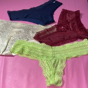 Elegant Lace Women's Panties Set - Multicolor